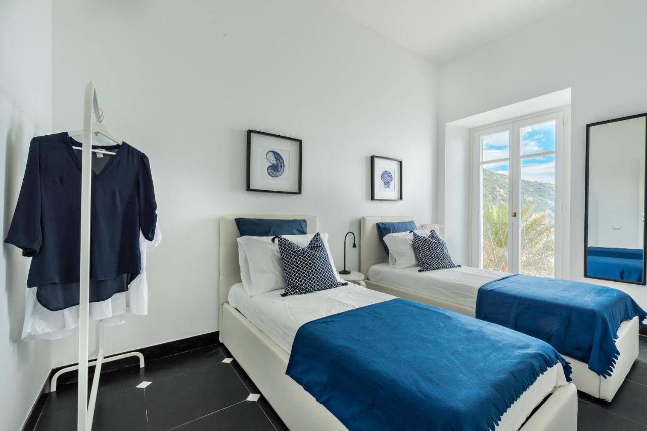 Salty Sky Flat , Terre Marine Apartment กอร์นิญา ภายนอก รูปภาพ